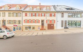 TOP Apartments - Moderne Altbauwohnung im Zentrum Ludwigsburg - Kingsize Bett - Netflix - 80qm - 24h Check-In
